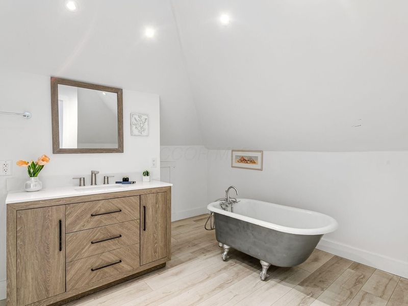 685 Gilbert Street, Unit 685-687, Columbus, OH 43205 Photo 16