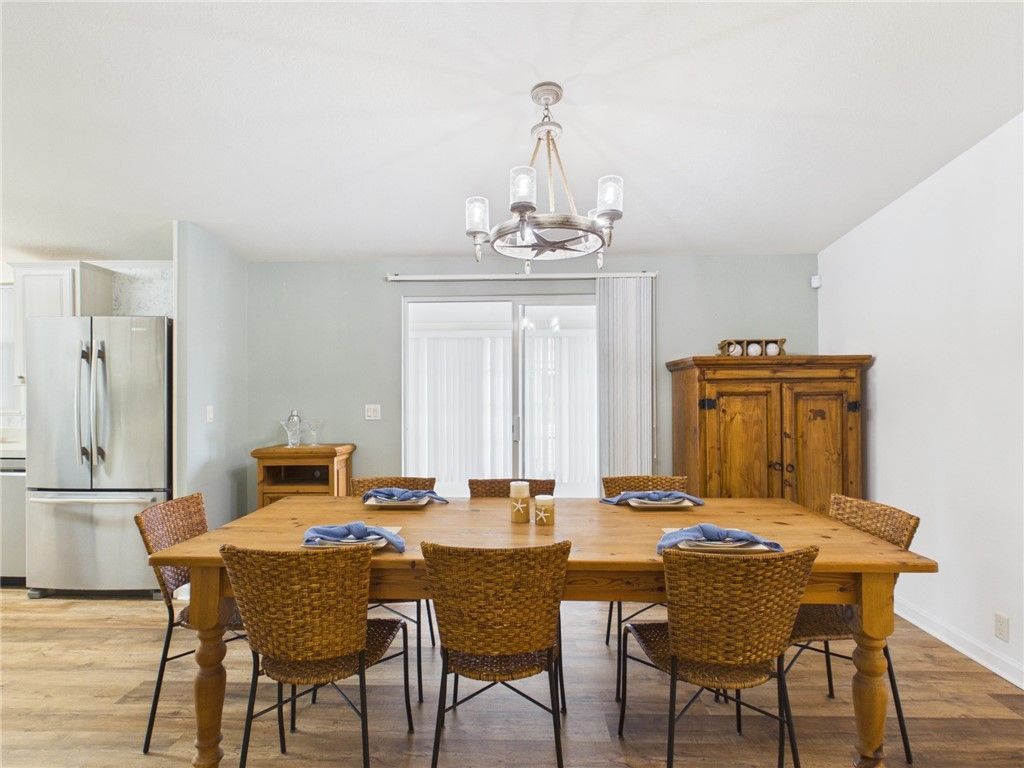 573 Dolphin Circle, Sebastian, FL 32976 Photo