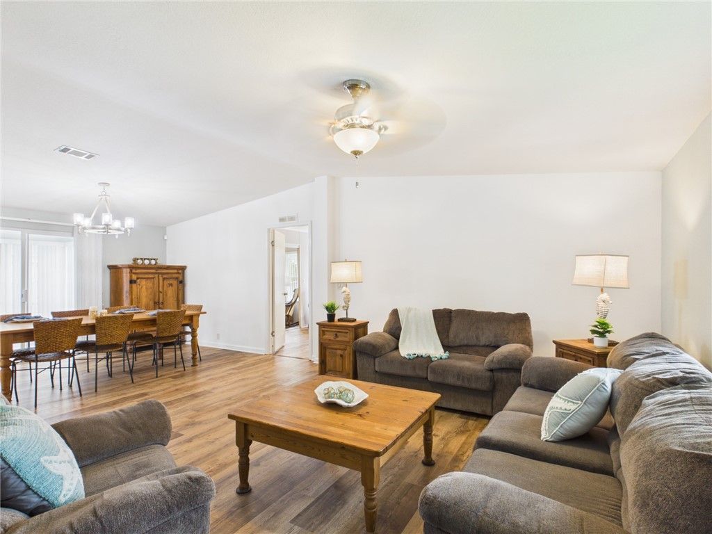 573 Dolphin Circle, Sebastian, FL 32976 Photo