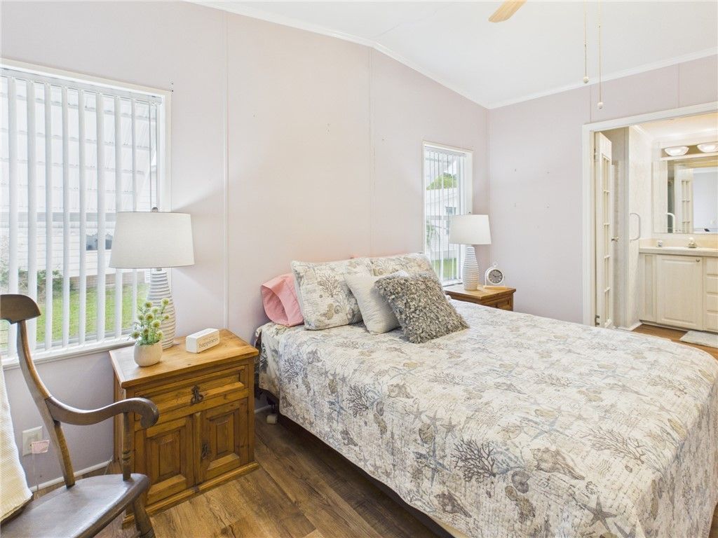 573 Dolphin Circle, Sebastian, FL 32976 Photo