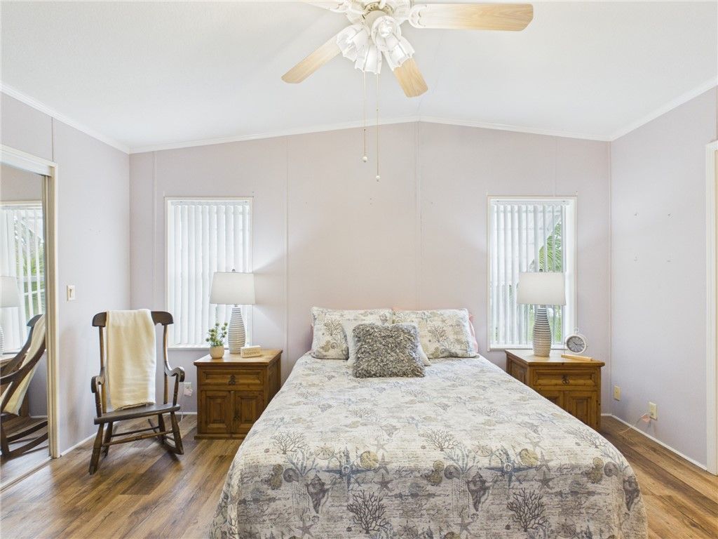 573 Dolphin Circle, Sebastian, FL 32976 Photo