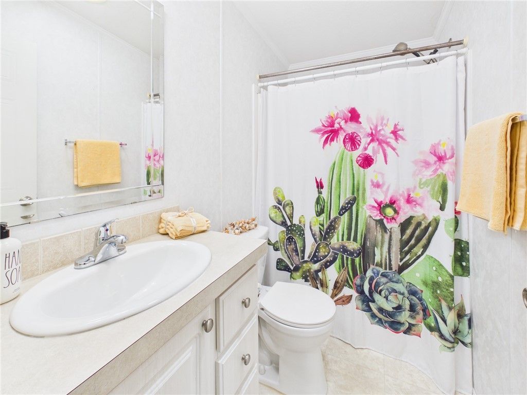 573 Dolphin Circle, Sebastian, FL 32976 Photo