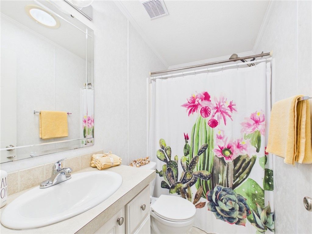 573 Dolphin Circle, Sebastian, FL 32976 Photo