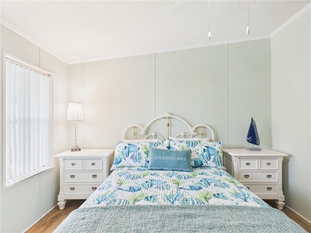 573 Dolphin Circle, Sebastian, FL 32976 Photo