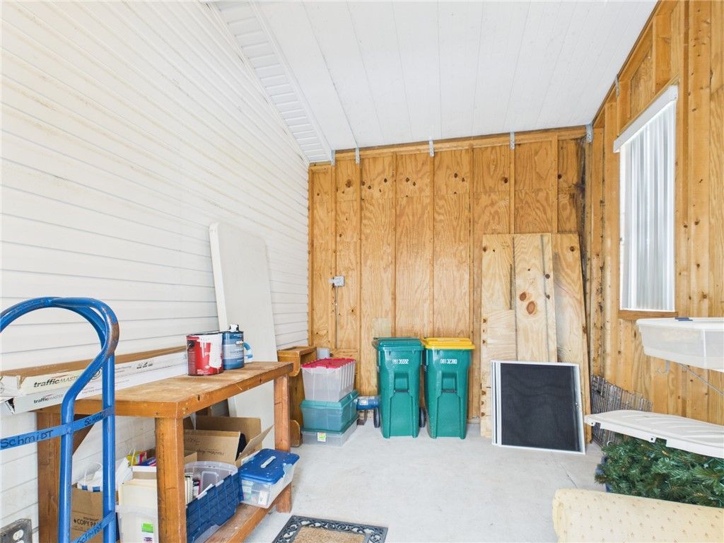 573 Dolphin Circle, Sebastian, FL 32976 Photo