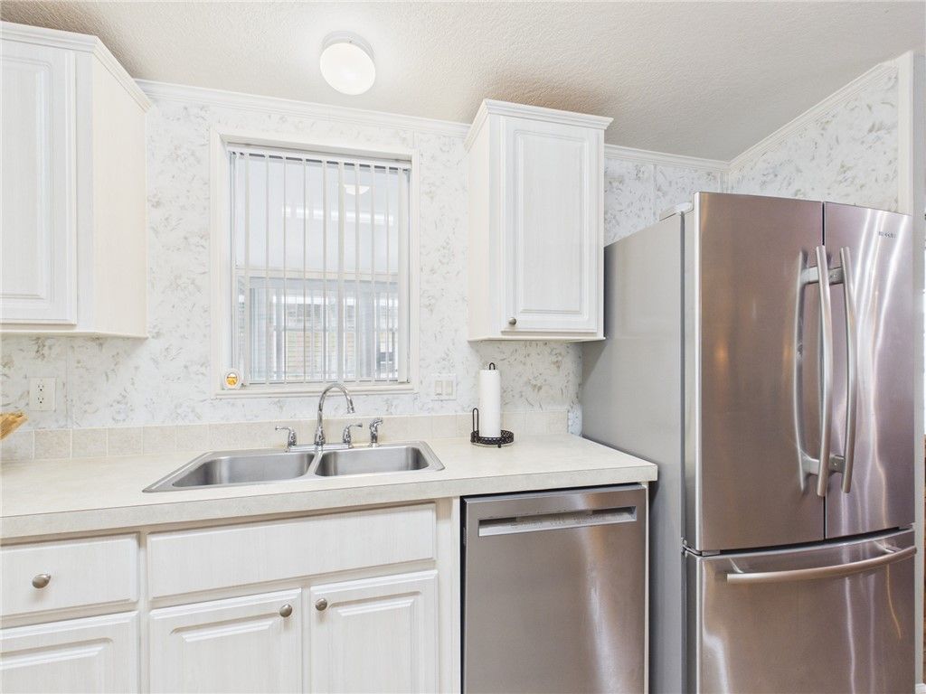 573 Dolphin Circle, Sebastian, FL 32976 Photo