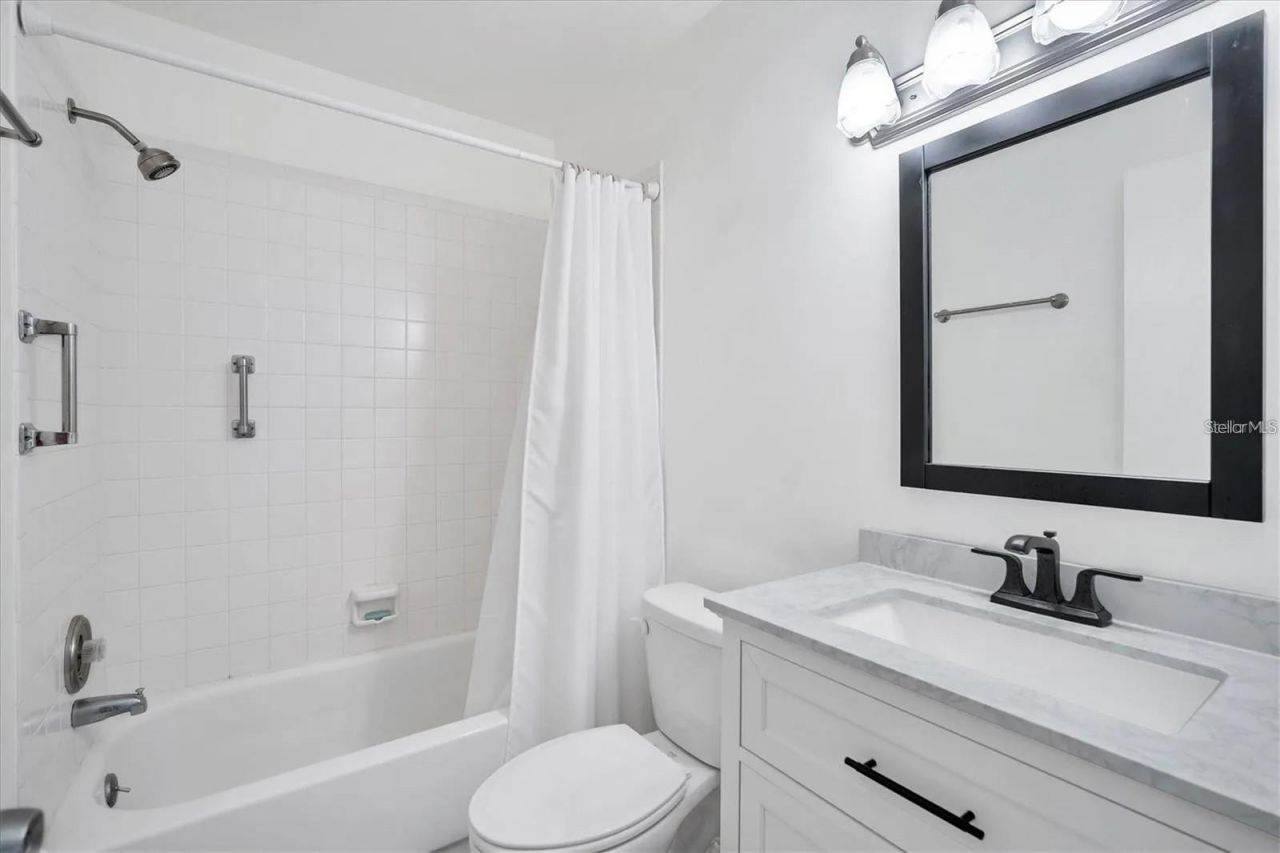 1624 Stickney Point Road, Unit 108, Sarasota, FL 34231 Photo