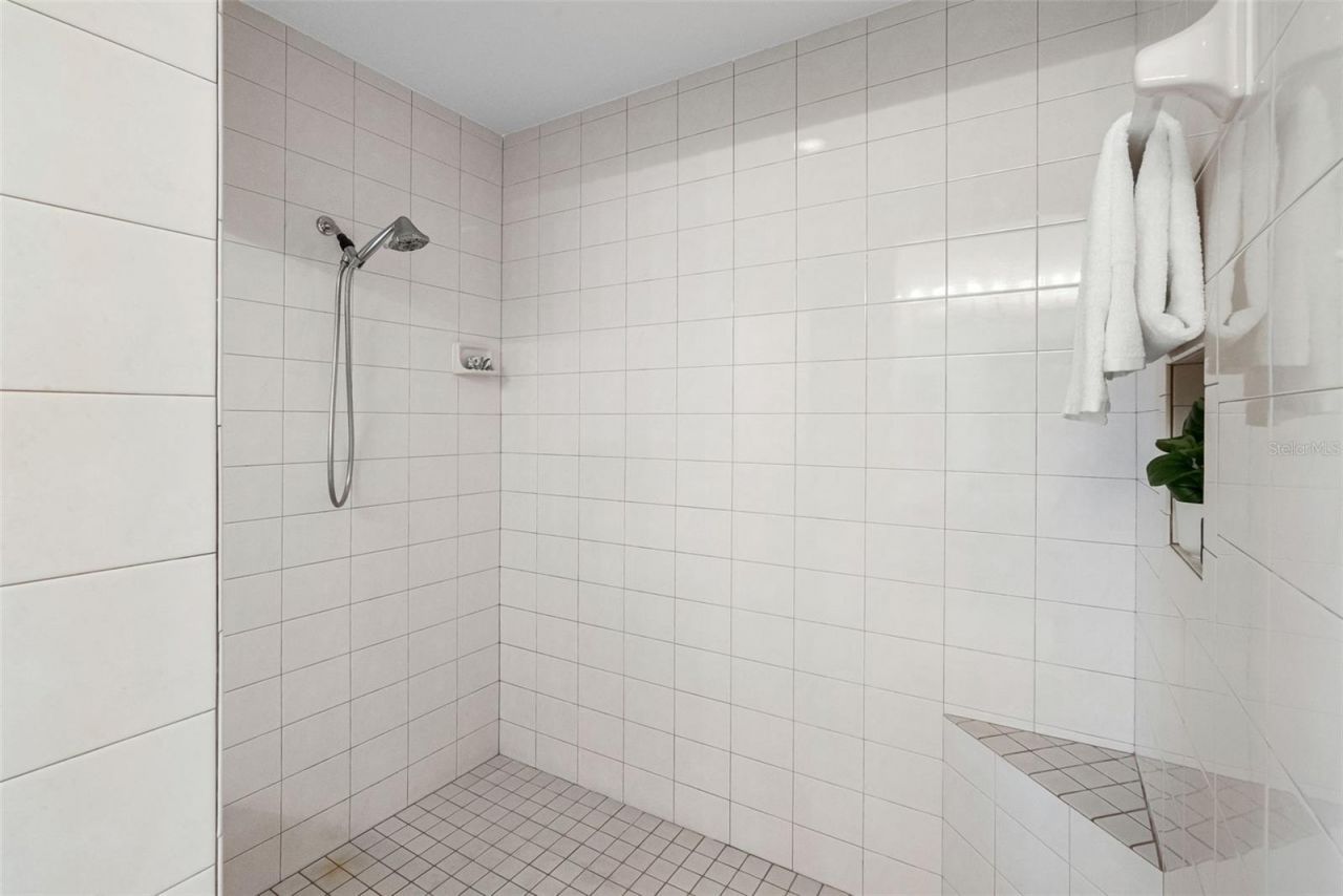 304 Lake Kell Court, Lutz, FL 33549 Photo