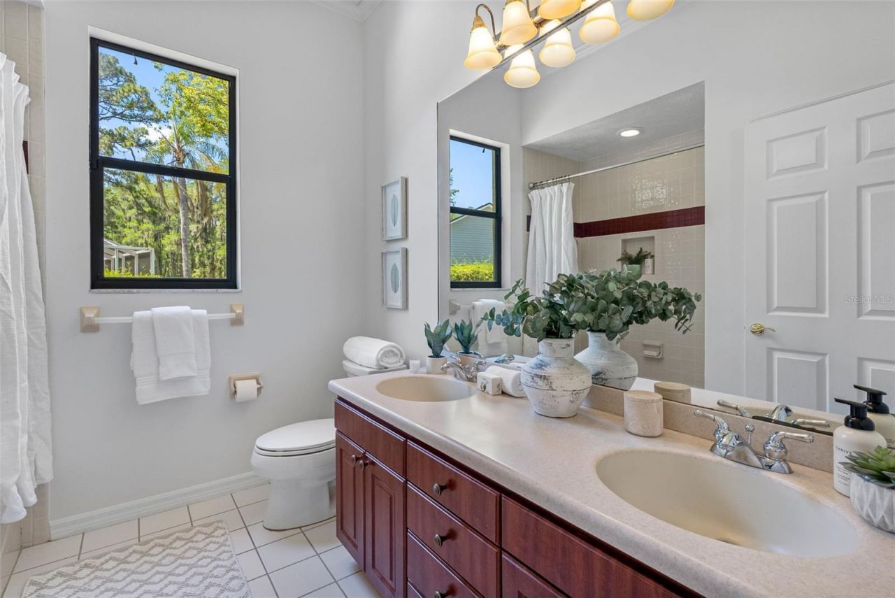 304 Lake Kell Court, Lutz, FL 33549 Photo