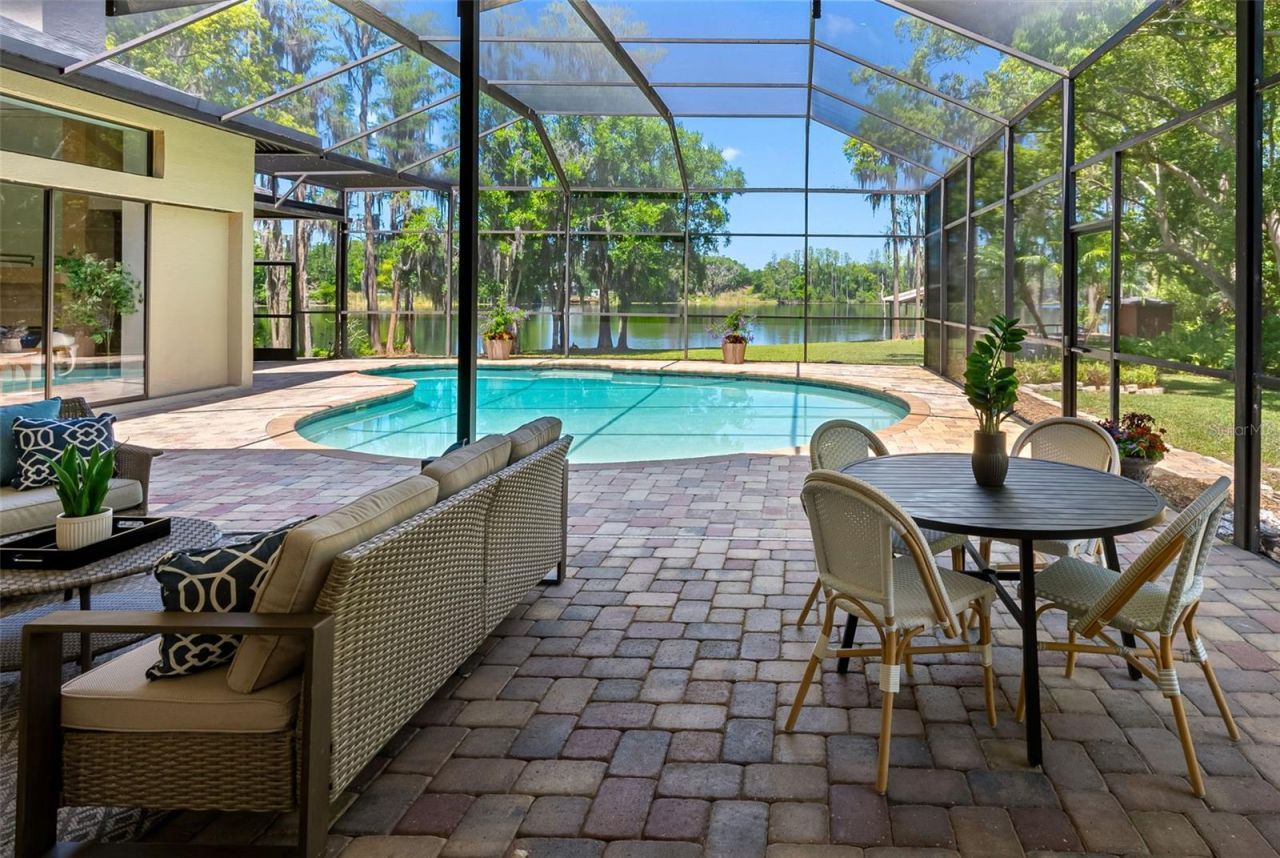 304 Lake Kell Court, Lutz, FL 33549 Photo