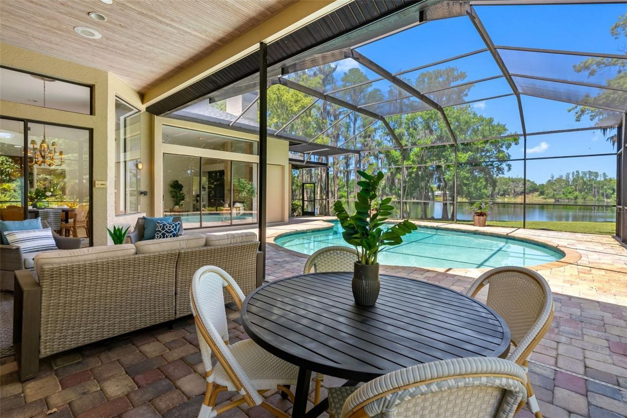 304 Lake Kell Court, Lutz, FL 33549 Photo