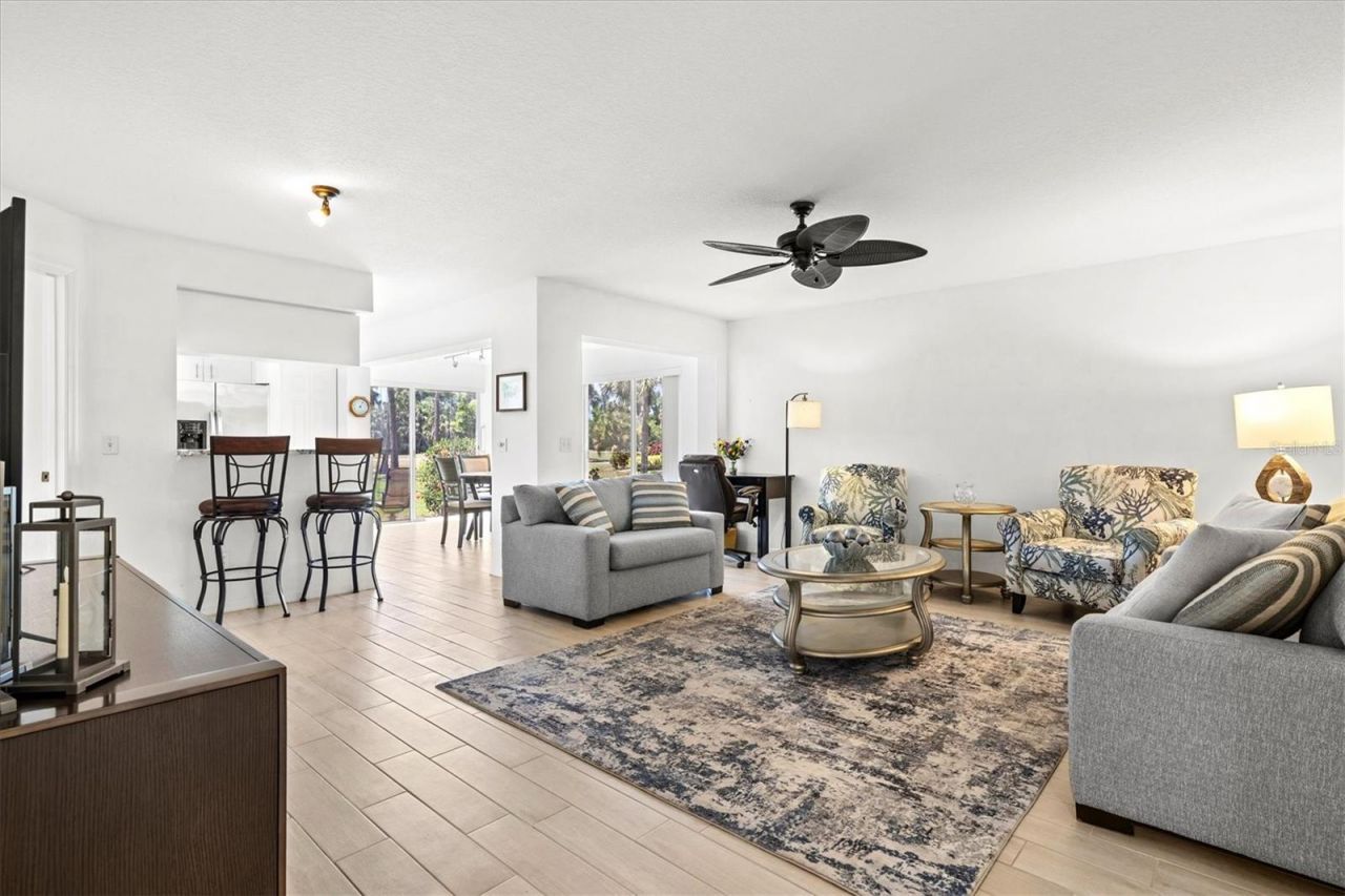 811 Montrose Drive, Unit 103, Venice, FL 34293 Photo