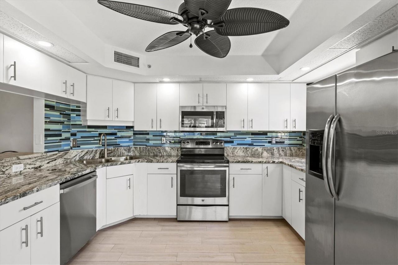 811 Montrose Drive, Unit 103, Venice, FL 34293 Photo