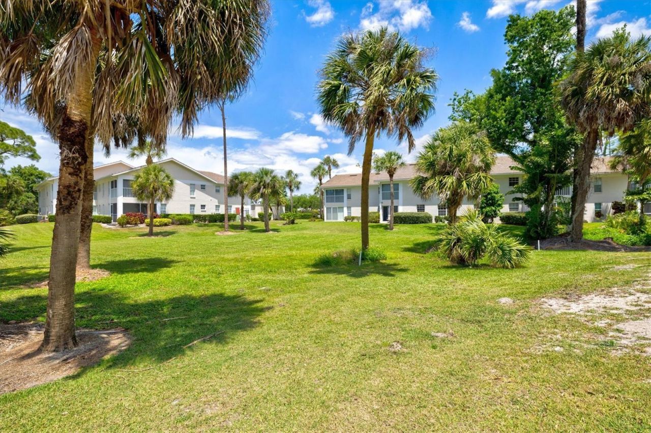 811 Montrose Drive, Unit 103, Venice, FL 34293 Photo