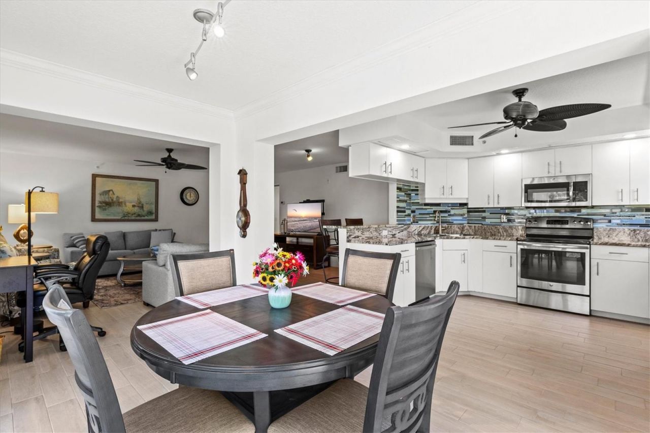 811 Montrose Drive, Unit 103, Venice, FL 34293 Photo
