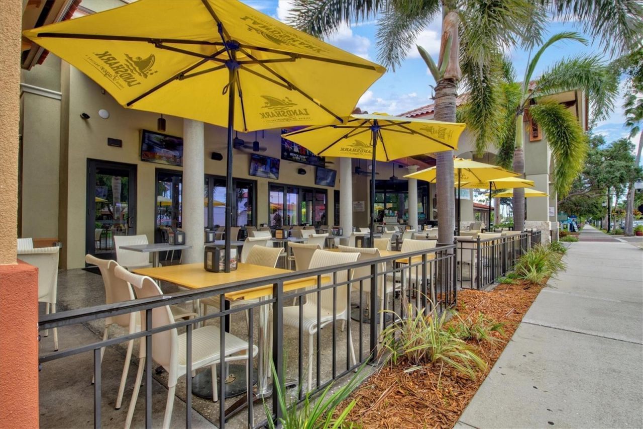 811 Montrose Drive, Unit 103, Venice, FL 34293 Photo