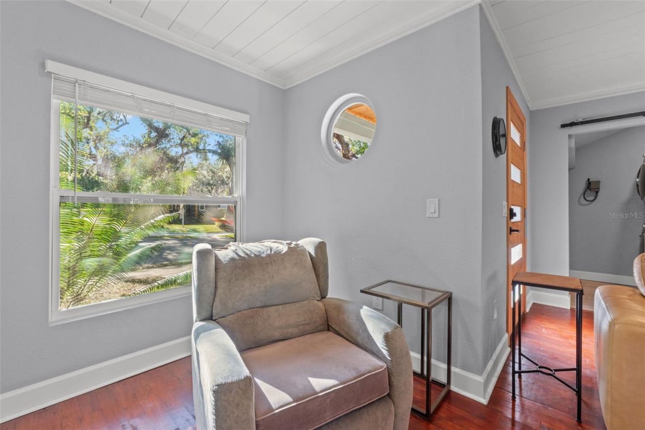 1502 E Park Circle , Tampa, FL 33610 Photo