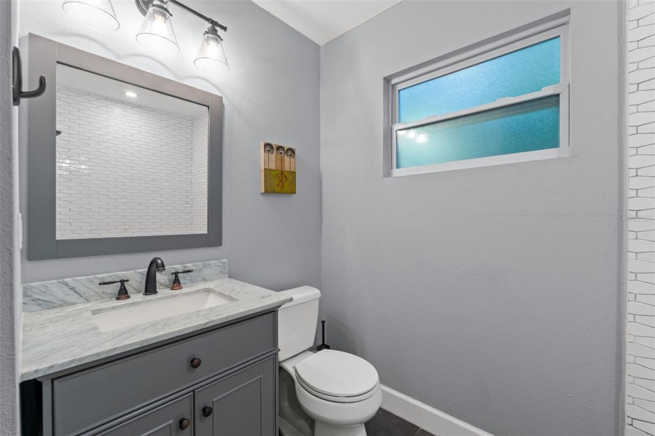 1502 E Park Circle , Tampa, FL 33610 Photo