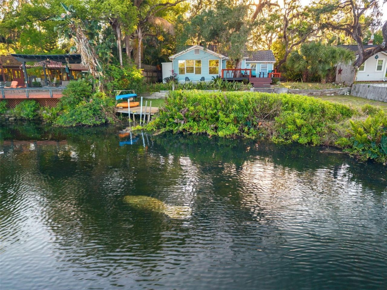 1502 E Park Circle , Tampa, FL 33610 Photo