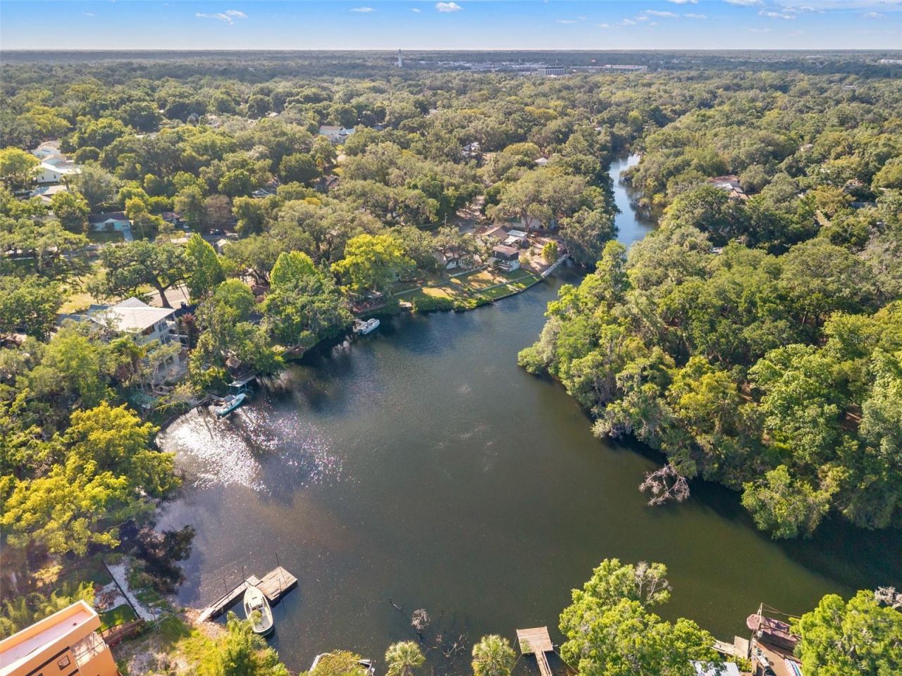 1502 E Park Circle , Tampa, FL 33610 Photo