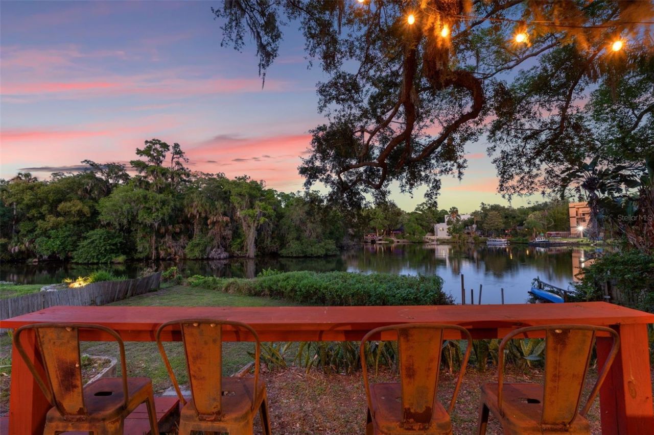 1502 E Park Circle , Tampa, FL 33610 Photo