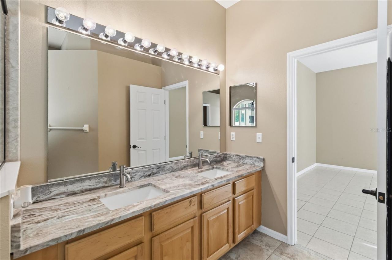 677 Buckhaven Loop, Ocoee, FL 34761 Photo