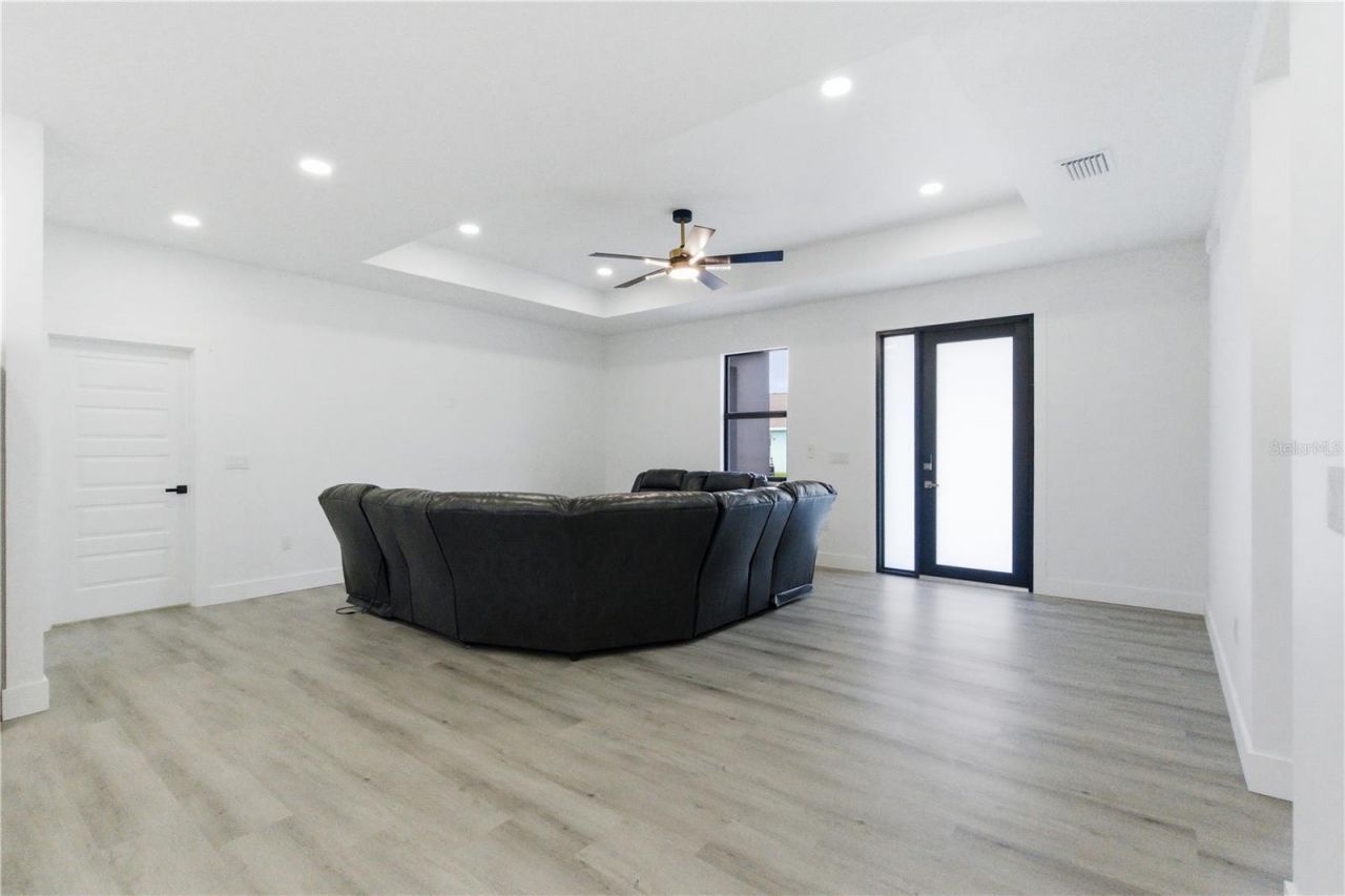5120 65th Avenue N, Pinellas Park, FL 33781 Photo
