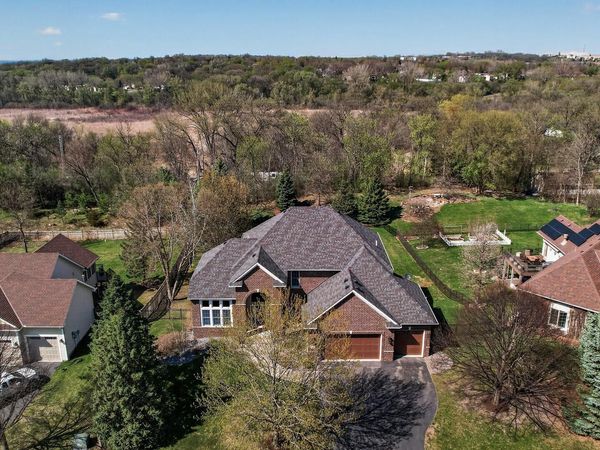 2602 Woods Trail N, Burnsville, MN 55306