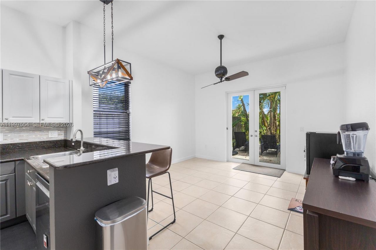 3747 SE 5th Ct, Homestead, FL 33033 Photo