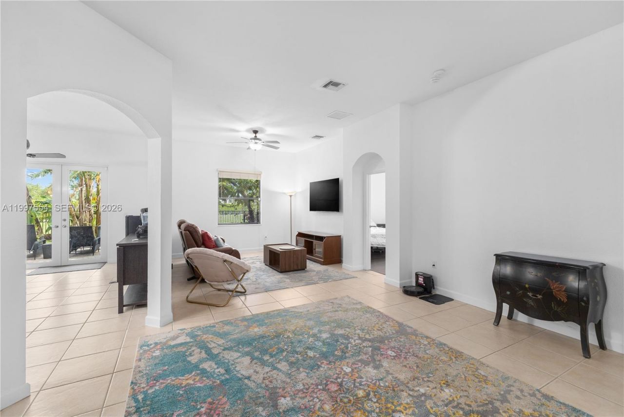 3747 SE 5th Ct, Homestead, FL 33033 Photo