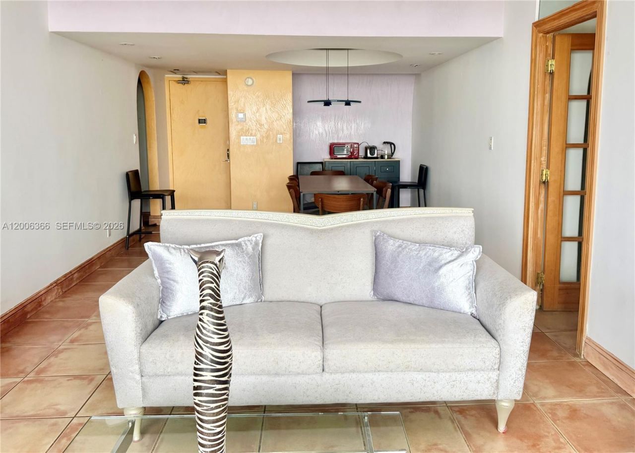 20301 W Country Club Dr, Unit PH22, Aventura, FL 33180 Photo