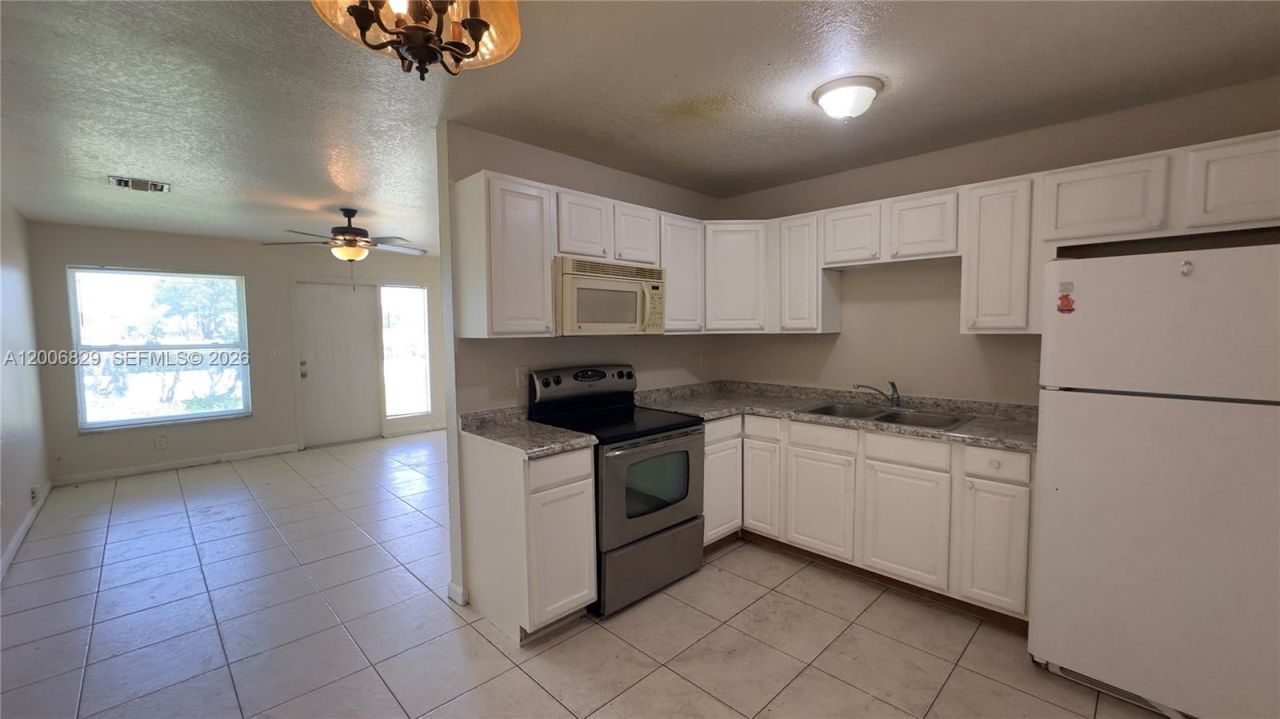 3733 Kirk Rd , Lake Worth, FL 33461 Photo