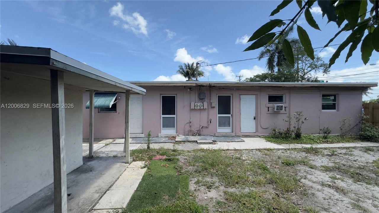 3733 Kirk Rd , Lake Worth, FL 33461 Photo