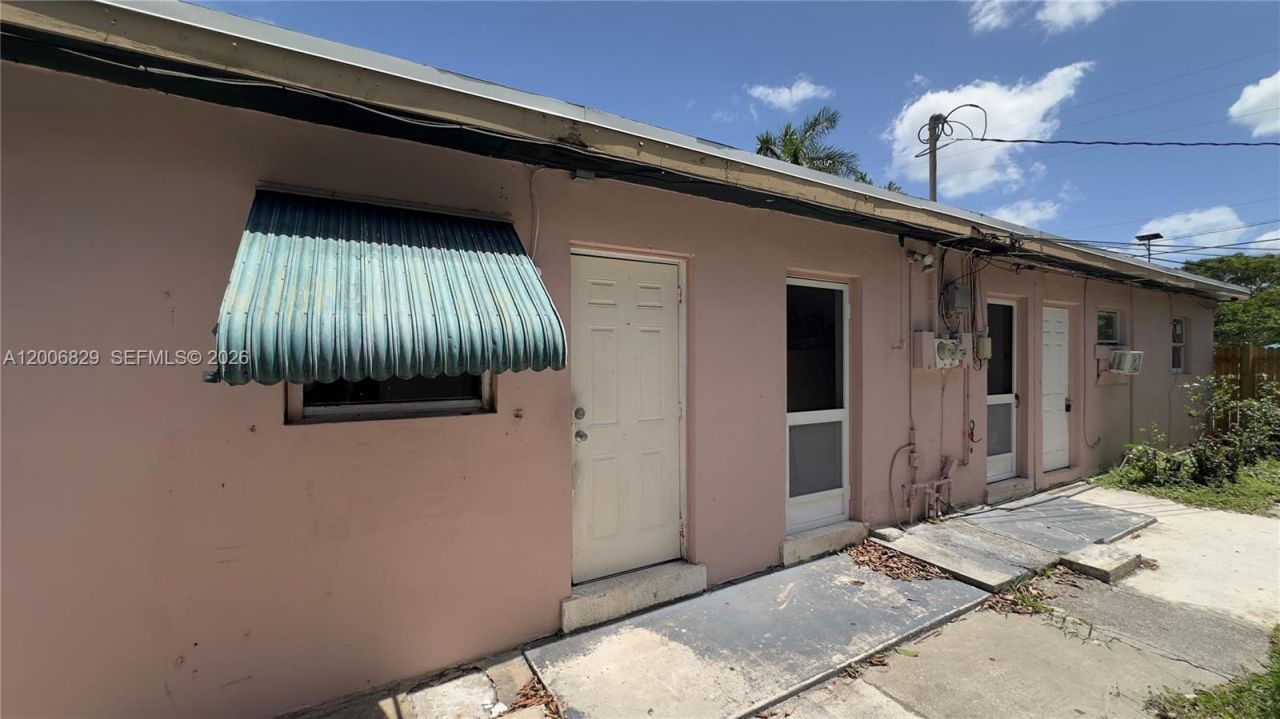 3733 Kirk Rd , Lake Worth, FL 33461 Photo