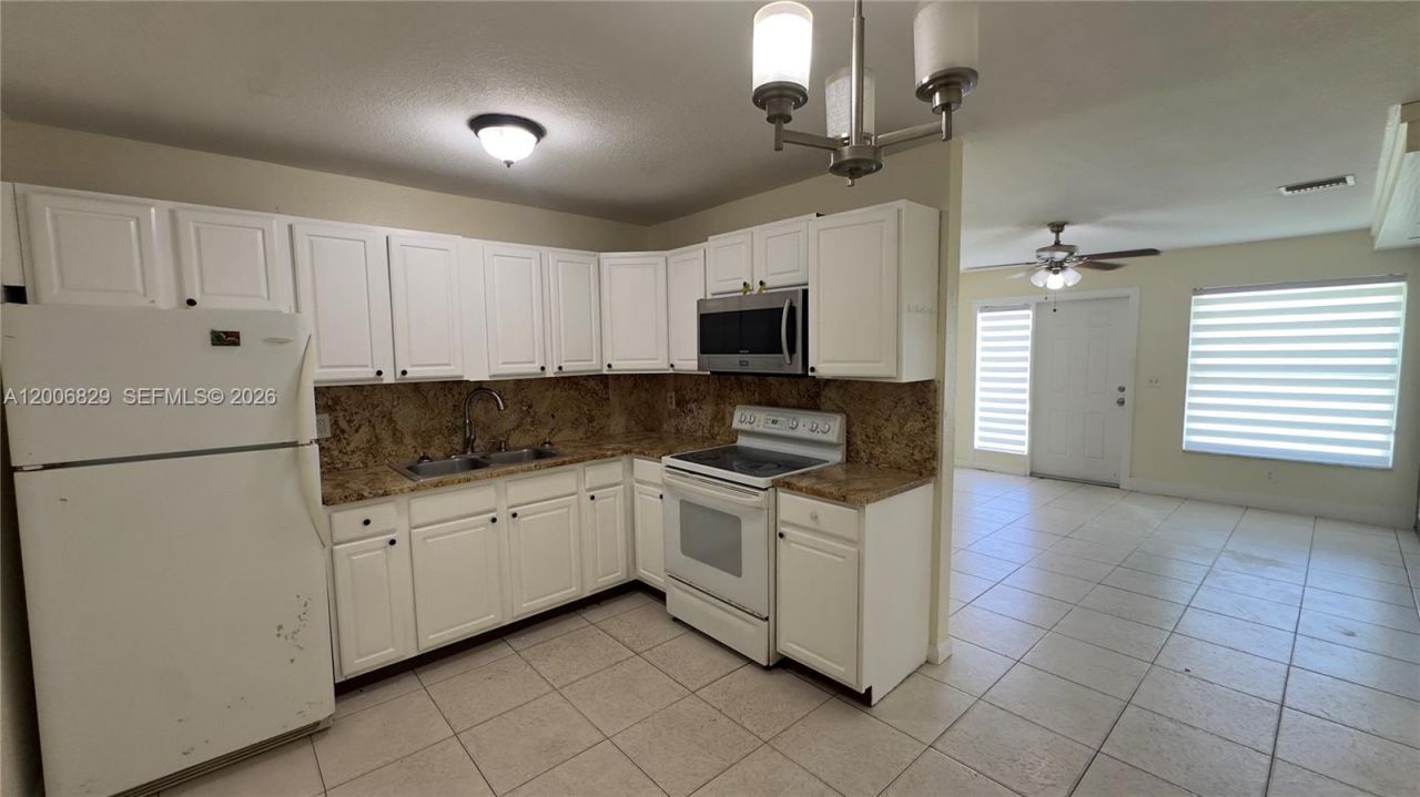 3733 Kirk Rd , Lake Worth, FL 33461 Photo