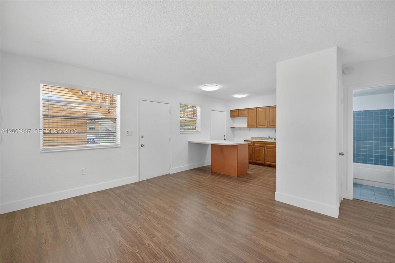 7155 W 14th Ct , Unit 1, Hialeah, FL 33014 Photo