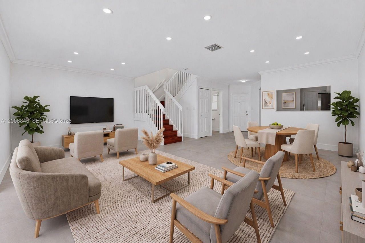 4822 NW 114th Ct, Doral, FL 33178 Photo