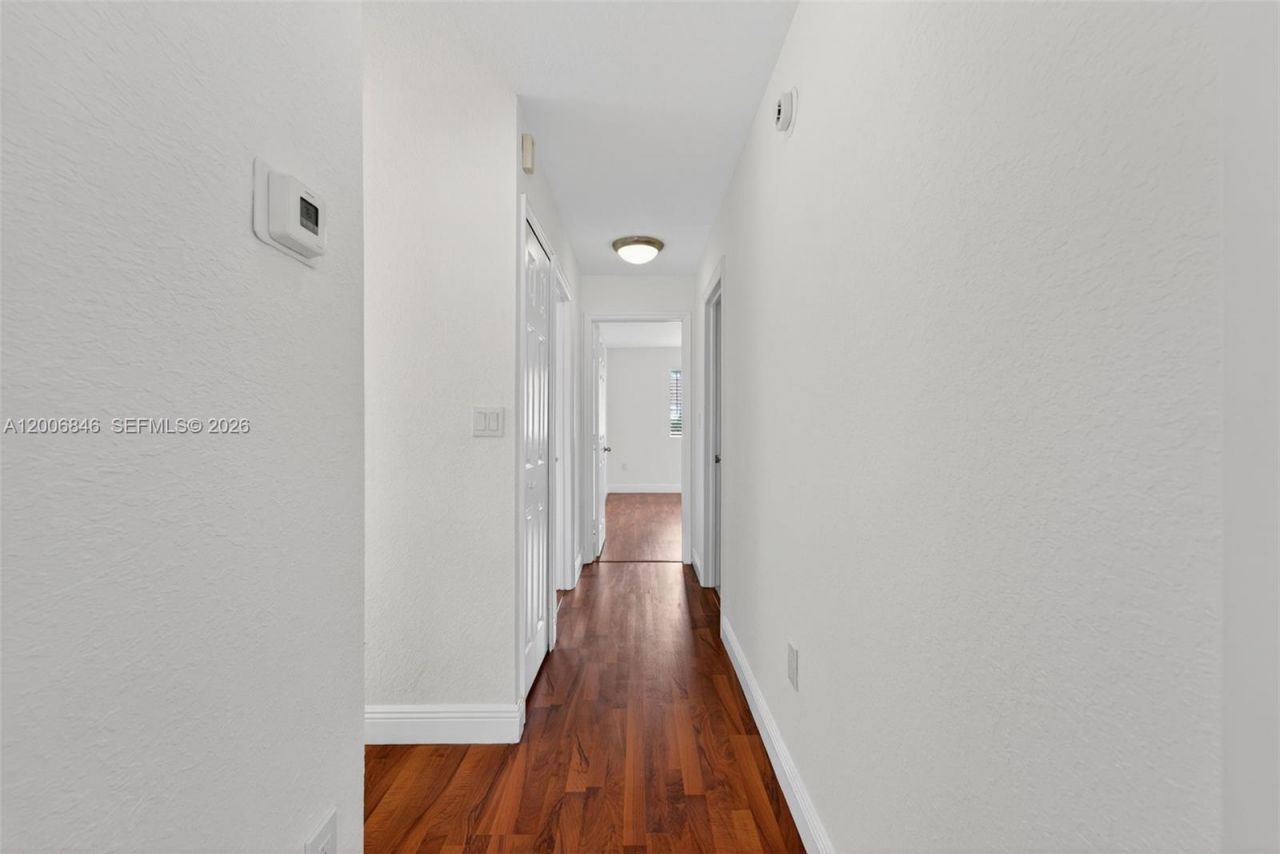 4822 NW 114th Ct, Doral, FL 33178 Photo