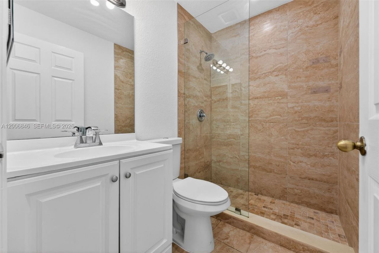 4822 NW 114th Ct, Doral, FL 33178 Photo