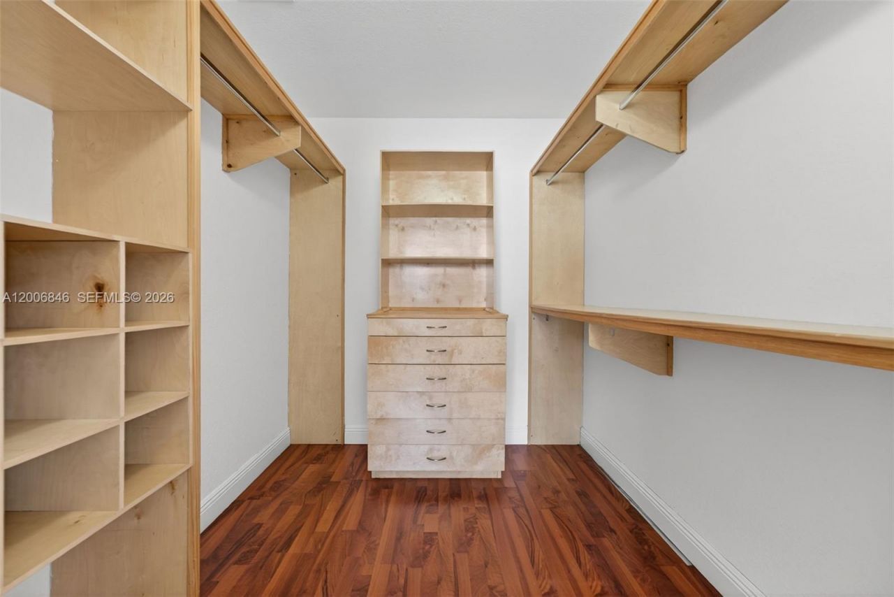 4822 NW 114th Ct, Doral, FL 33178 Photo