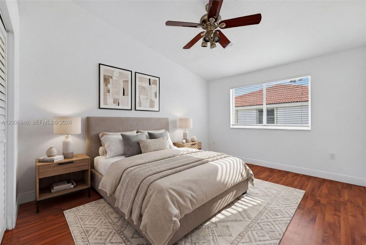 4822 NW 114th Ct, Doral, FL 33178 Photo