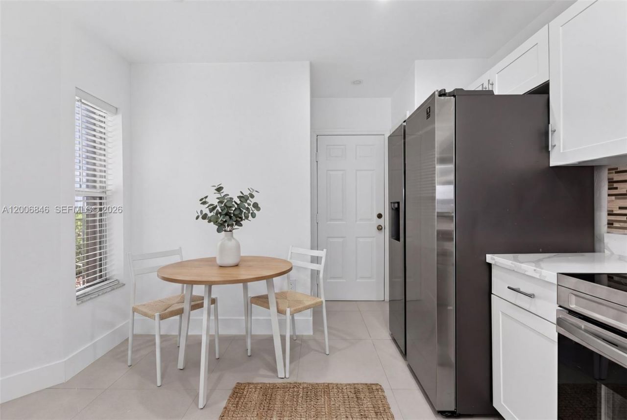 4822 NW 114th Ct, Doral, FL 33178 Photo