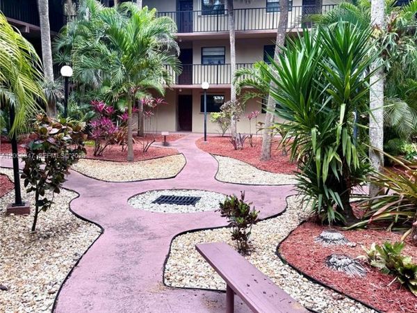 10835 SW 112th Ave , Unit 306, Miami, FL 33176