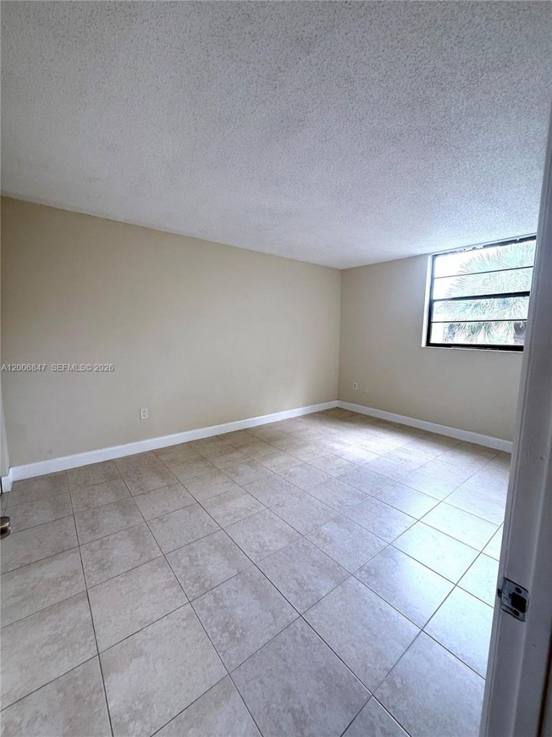 10835 SW 112th Ave, Unit 306, Miami, FL 33176 Photo