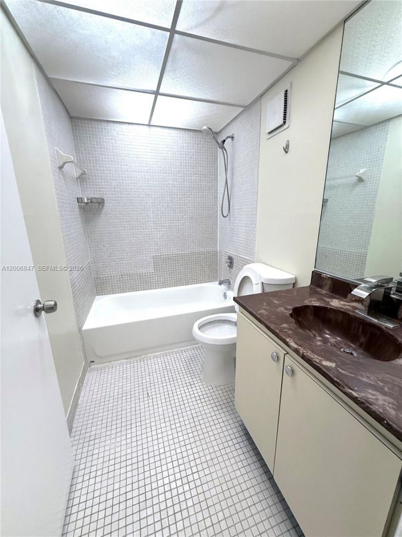 10835 SW 112th Ave, Unit 306, Miami, FL 33176 Photo