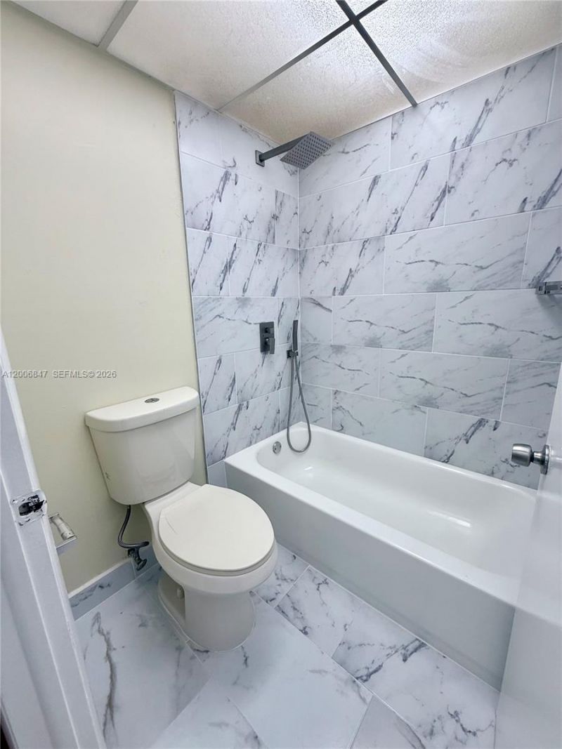 10835 SW 112th Ave, Unit 306, Miami, FL 33176 Photo