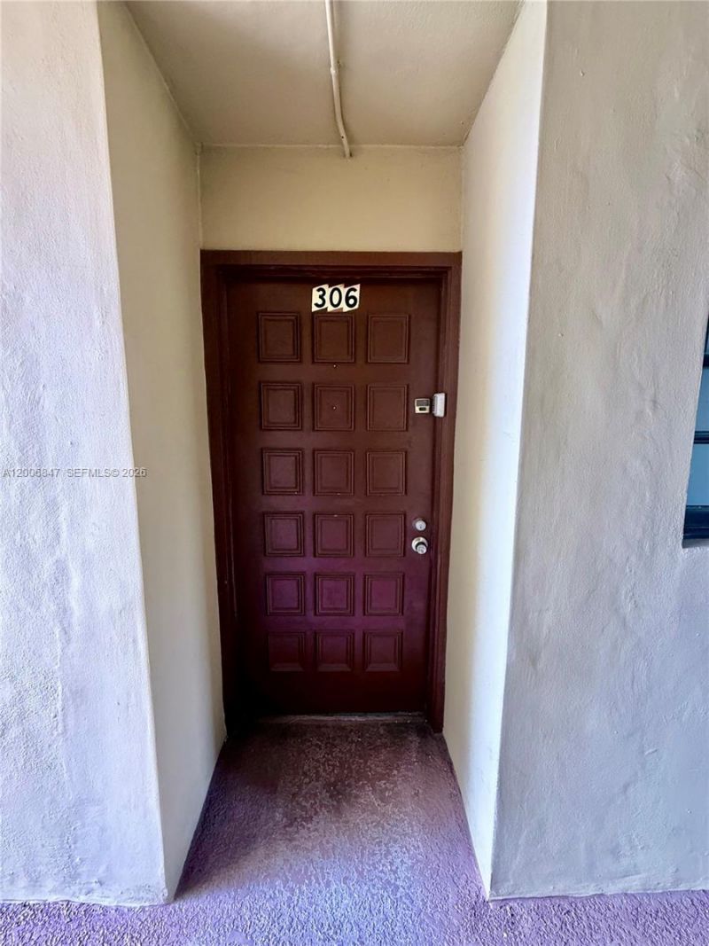 10835 SW 112th Ave, Unit 306, Miami, FL 33176 Photo