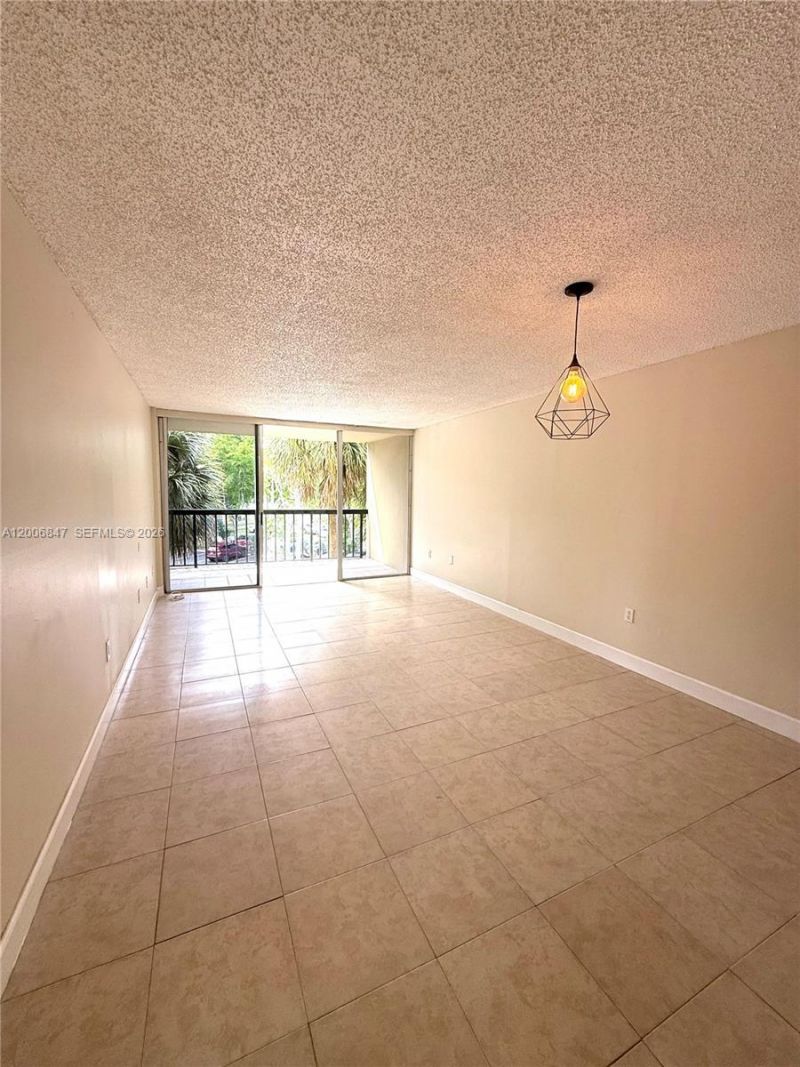 10835 SW 112th Ave, Unit 306, Miami, FL 33176 Photo