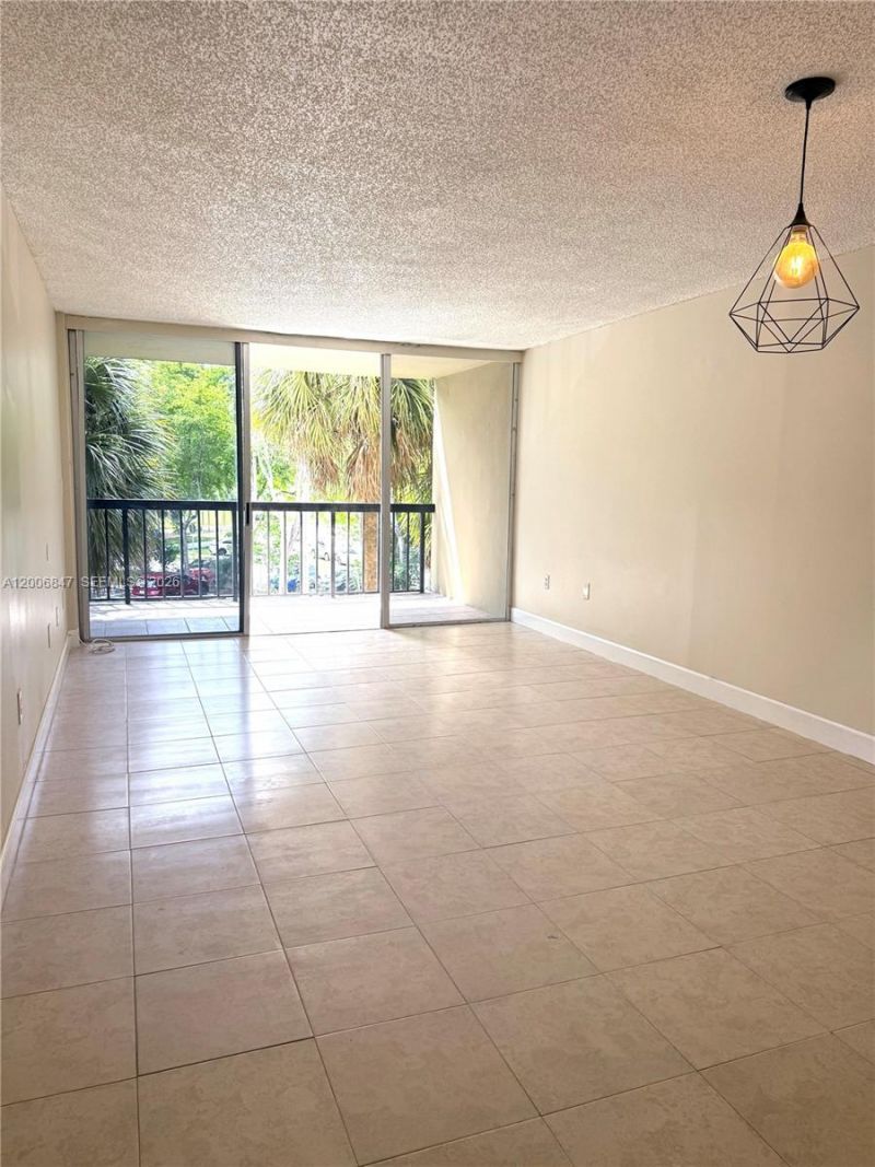 10835 SW 112th Ave, Unit 306, Miami, FL 33176 Photo
