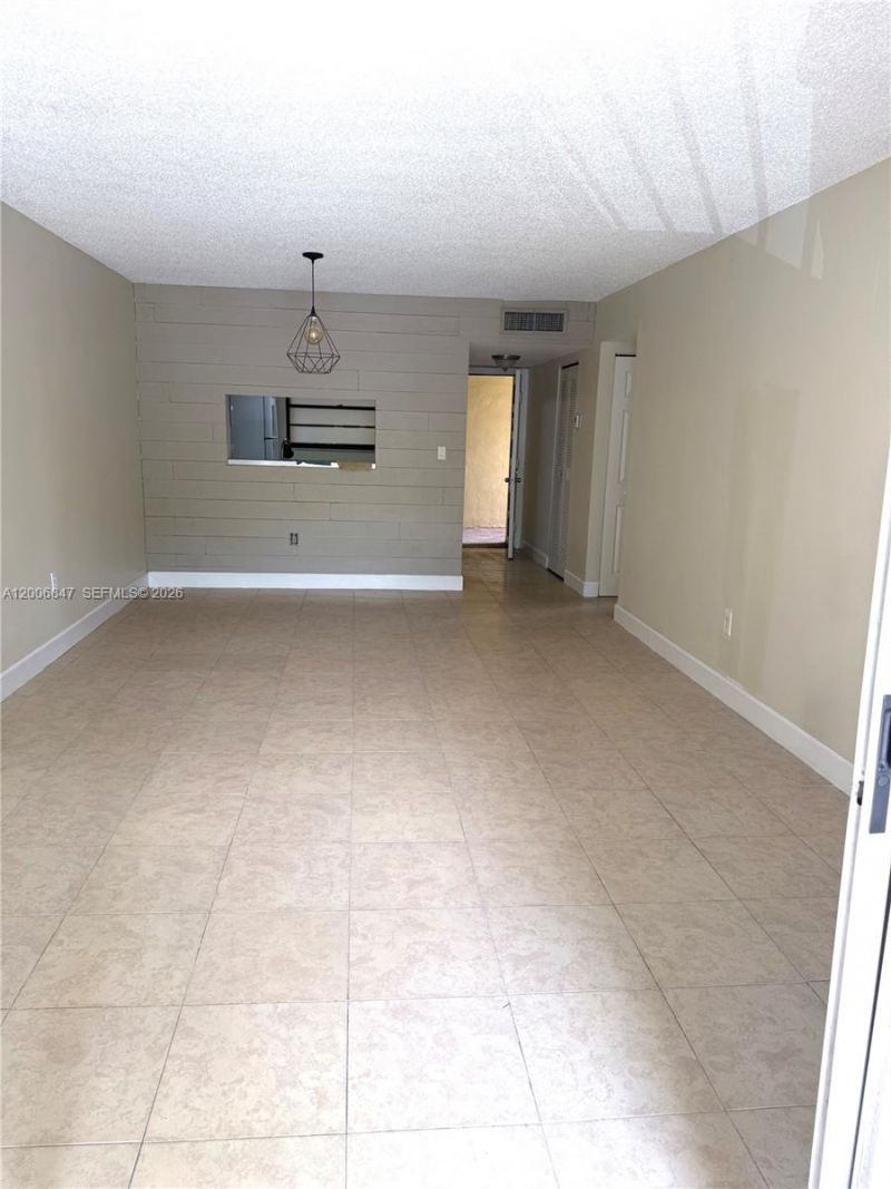 10835 SW 112th Ave, Unit 306, Miami, FL 33176 Photo